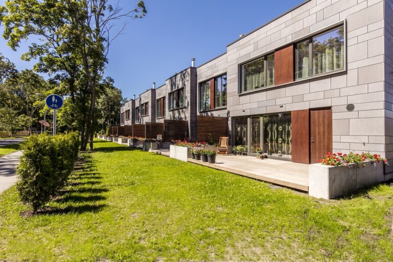 Pähkli Kodu galeriimajad